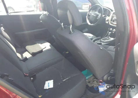 2013 Chrysler 200 Lx z USA, uszkodzony, nr VIN 1C3CCBAB6DN670410